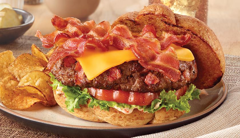 Double Bacon Cheddar Burgers Recipe | Smithfield Foodservice